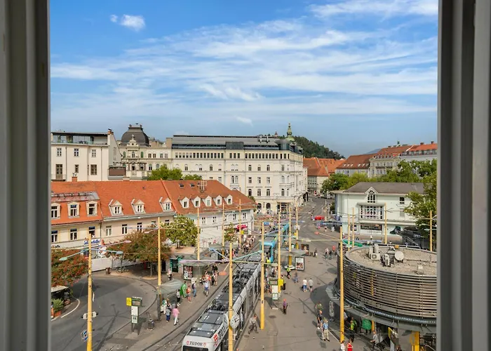 Emerald Design - Historic Center With Free Parking & Panoramic View By Hero Homes