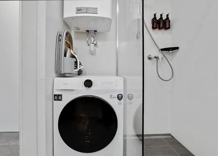 Emerald Design - Historic Center With Free Parking & Panoramic View By Hero Homes דירה