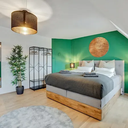 Altstadt View - 2br At Jakominiplatz & Free Parking By Hero Homes Apartman Graz