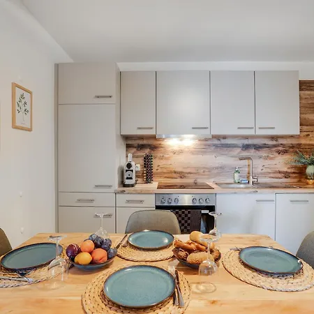 Altstadt View - 2br At Jakominiplatz & Free Parking By Hero Homes