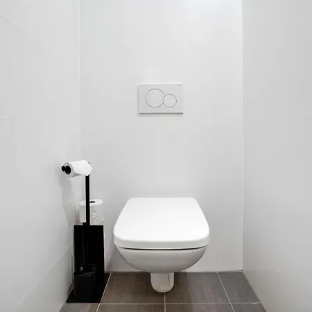Altstadt View - 2br At Jakominiplatz & Free Parking By Hero Homes *