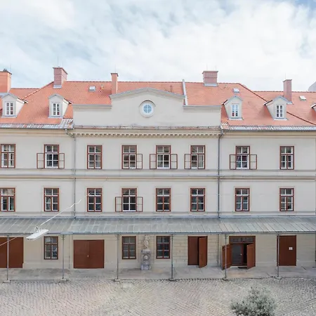 Altstadt View - 2br At Jakominiplatz & Free Parking By Hero Homes *