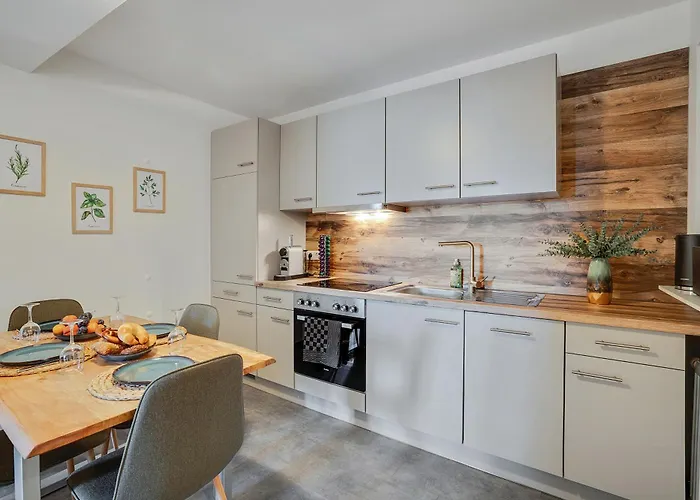 Emerald Design - Historic Center With Free Parking & Panoramic View By Hero Homes Apartament *